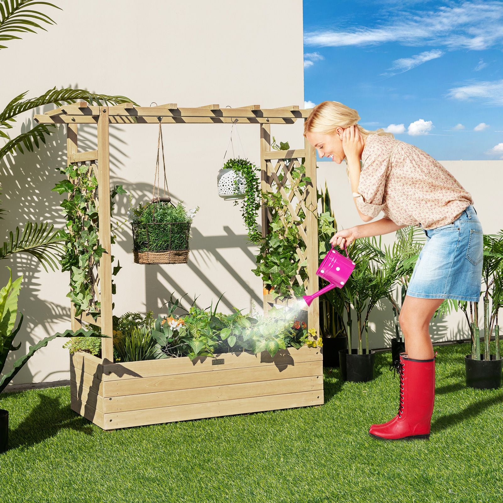 Raised Garden Bed with Arch Trellis